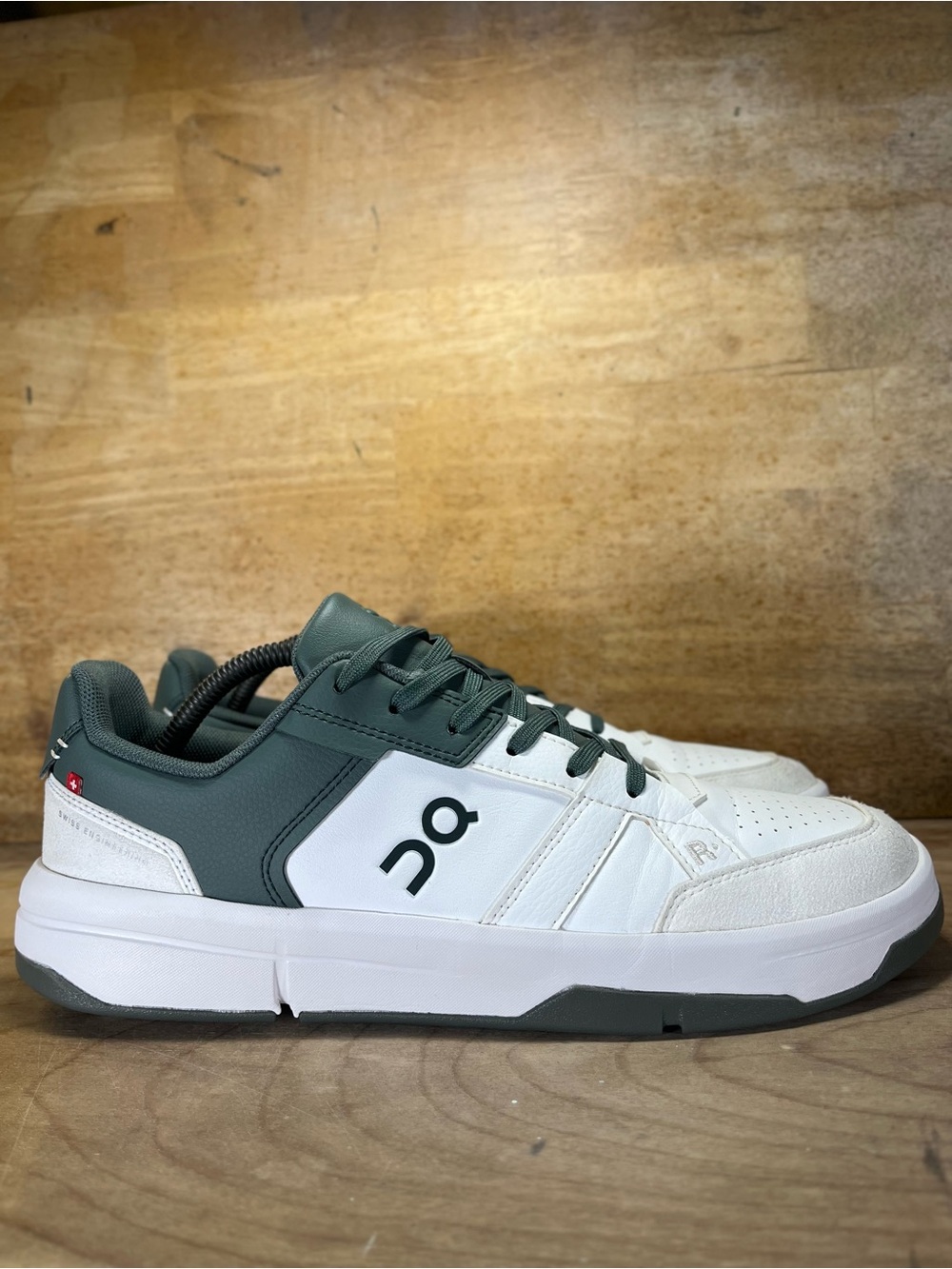 On Cloud The Roger Clubhouse Mens Size 10 Tennis Shoes Sneakers White Olive